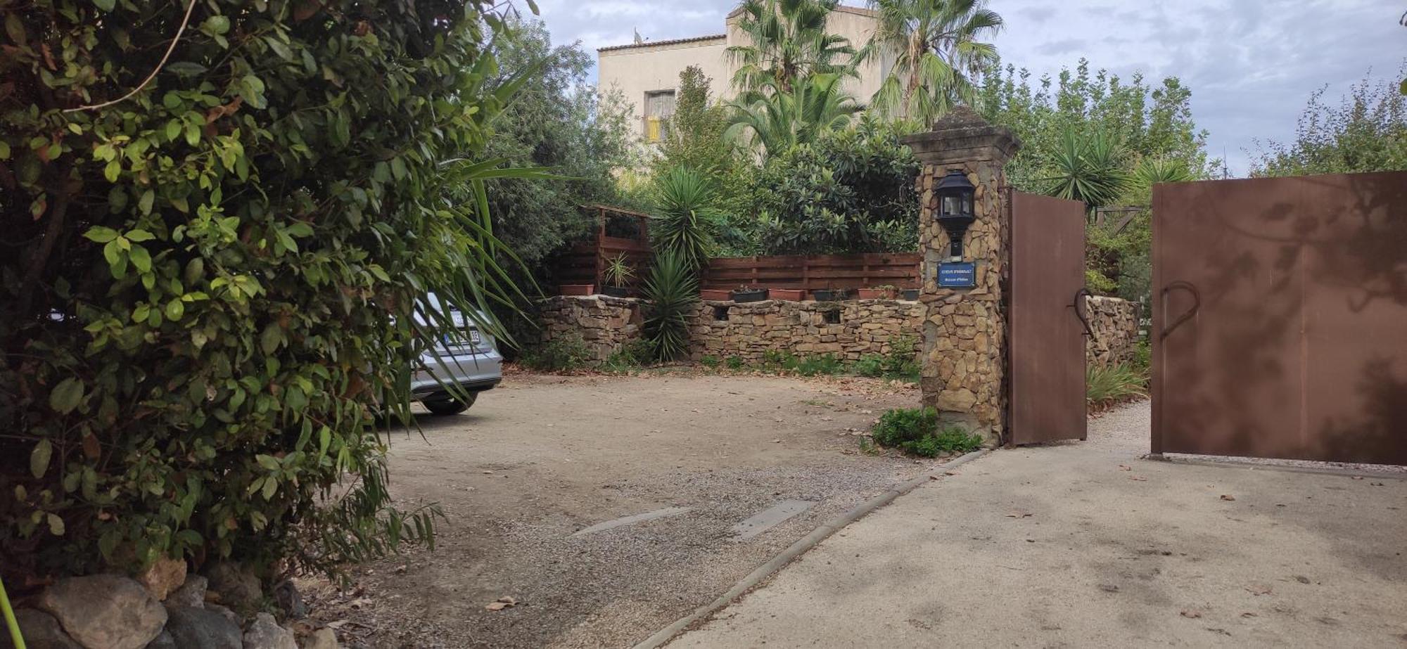 Maison D'Hotes Coeur D'Herault - Gite Et Chambres D'Hotes - Spa & Massages Péret Exterior foto
